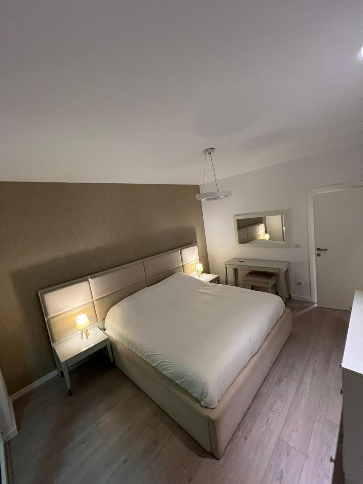 Apartamento Tirana Loft Living Exterior foto